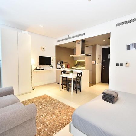 Cozy Studio Apt In Marina - Near Metro, Beach & Mall Apartment Dubai Ngoại thất bức ảnh
